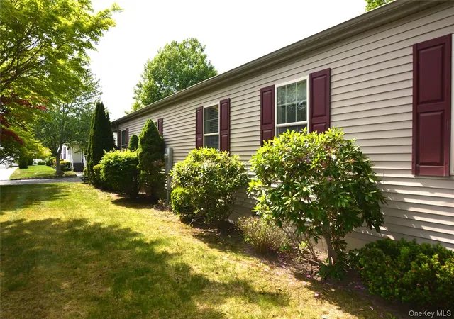 24th image of 1661 Old Country Road #516, Riverhead, NY 11901 | MLS# 1011541