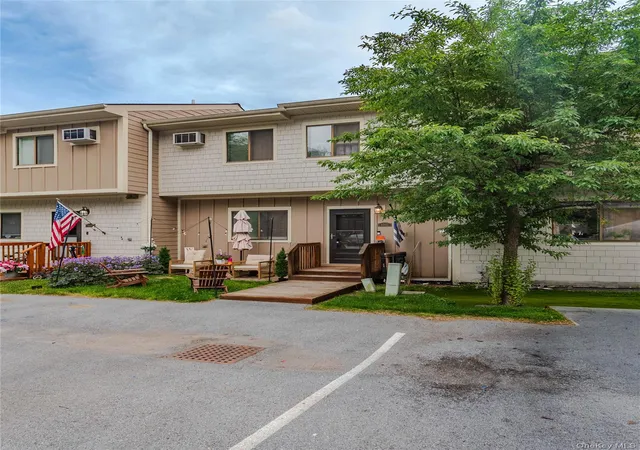 Homes for sale in East Fishkill, NY | 6702 Chelsea Cvs N, East Fishkill, NY 12533 | MLS# 1011544