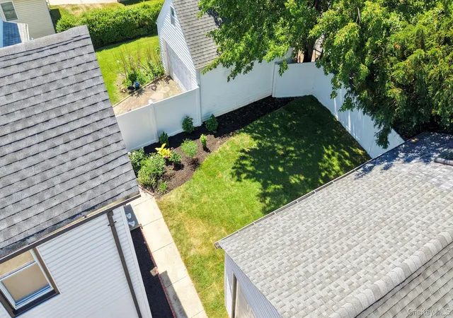 3rd image of 55 Hartwell Pl, Hempstead, NY 11598 | MLS# 1011552