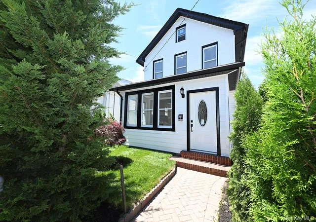 5th image of 55 Hartwell Pl, Hempstead, NY 11598 | MLS# 1011552