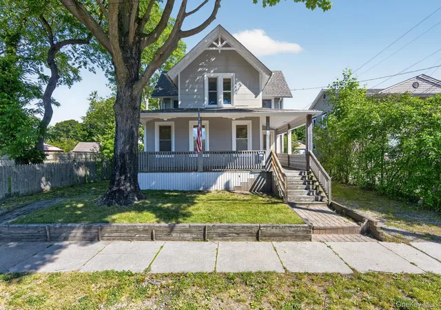 1st image of 49 Cedar St, Babylon, NY 11702 | MLS# 1011561