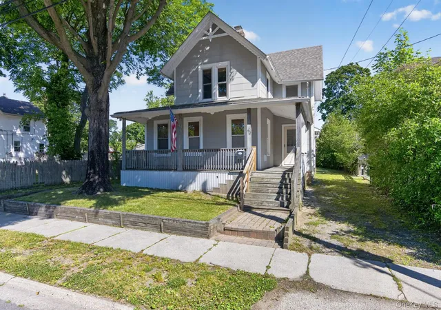 2nd image of 49 Cedar St, Babylon, NY 11702 | MLS# 1011561