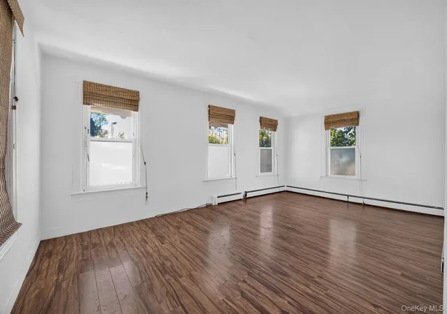 4th image of 49 Cedar St, Babylon, NY 11702 | MLS# 1011561