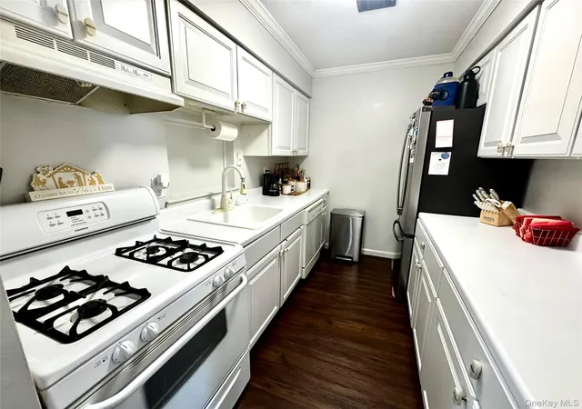 5th image of 218 Pointe Circle #218, Brookhaven, NY 11727 | MLS# 1011567
