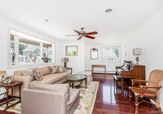 3rd image of 177 Carroll St, New York, NY 10464 | MLS# 1011592