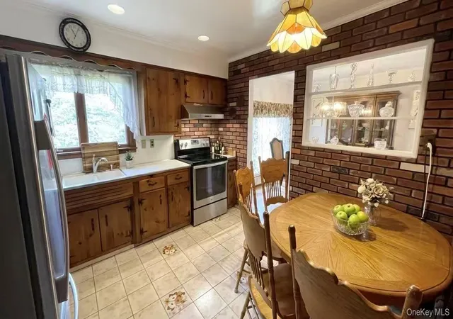 4th image of 25 Reed Ln, North Hempstead, NY 11590 | MLS# 1011593