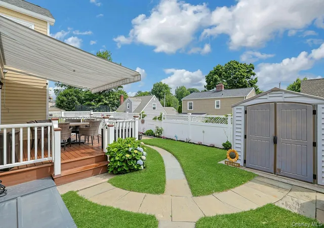 Homes for sale in Eastchester, NY | 20 Knox Rd, Eastchester, NY 10709 | MLS# 1011613