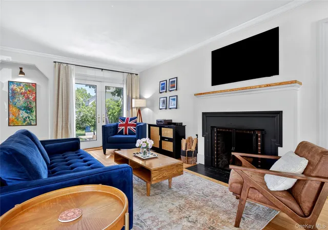 5th image of 7 Abrams Pl, Lynbrook, NY 11563 | MLS# 1011615