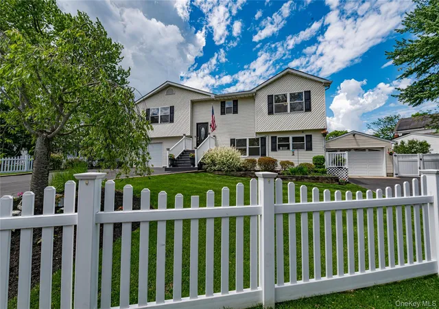 3rd image of 25 W Shore Dr, Patchogue, NY 11772 | MLS# 1011620