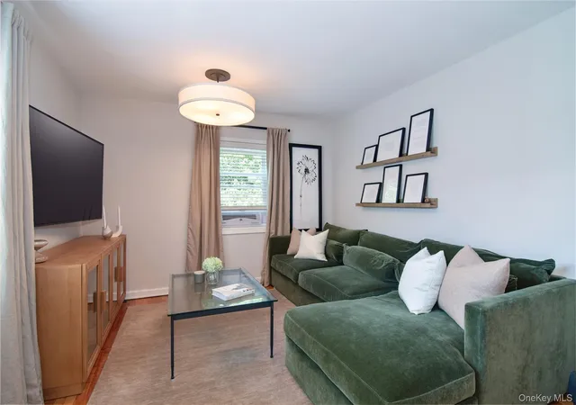 Homes for sale in Greenburgh, NY | 330 S Broadway #B10, Greenburgh, NY 10591 | MLS# 1011646