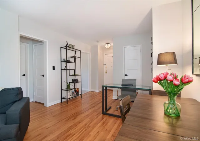 Homes for sale in Greenburgh, NY | 330 S Broadway #B10, Greenburgh, NY 10591 | MLS# 1011646