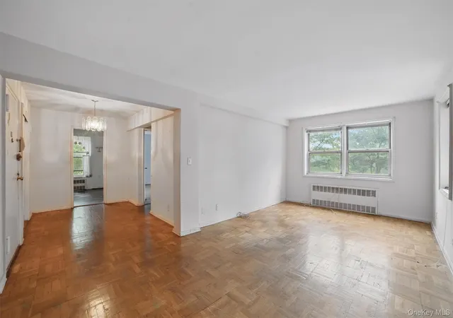 Homes for sale in Yonkers, NY | 682 Tuckahoe Rd #1A, Yonkers, NY 10710 | MLS# 1011647