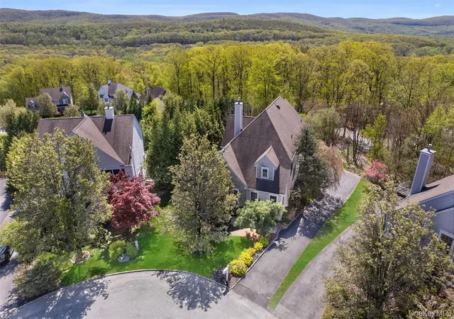 2nd image of 7 Paisley Ct, Highland Mills, NY 10930 | MLS# 1011652