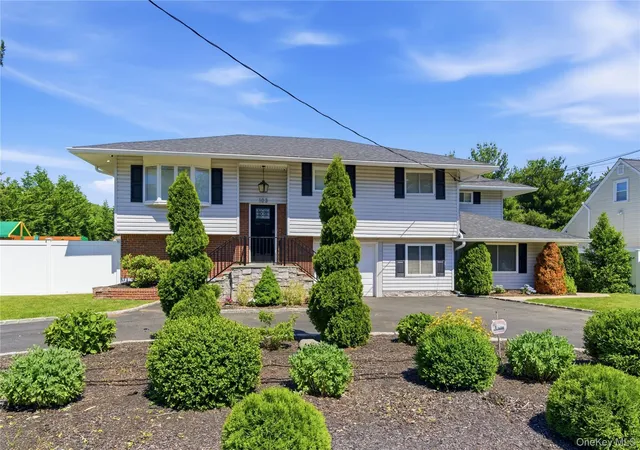 3rd image of 103 Wright Ave, Deer Park, NY 11729 | MLS# 1011657