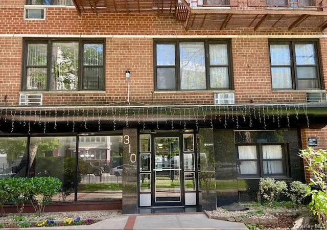 Listing Photo 1 - Condo for sale in building located at 310 Lenox Rd, New York, NY 11226 - Unit #4U