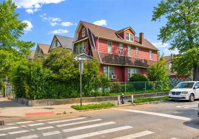Photo 3 of Sale Pending at 88 49 185th Street, New York, NY 11423 | MLS# 1011670 | Listing updated on 2026-09-23