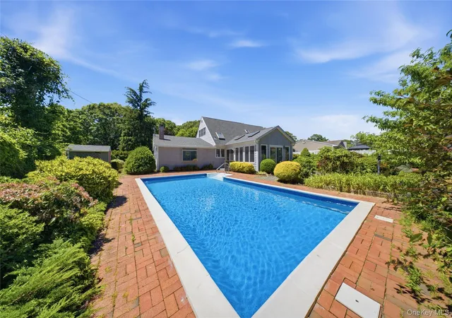 3rd image of 139 Sycamore Cir, Brookhaven, NY 11790 | MLS# 1011708