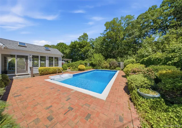 4th image of 139 Sycamore Cir, Brookhaven, NY 11790 | MLS# 1011708