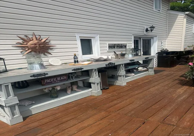 41st image of 121 W 15th St, Deer Park, NY 11729 | MLS# 1011714