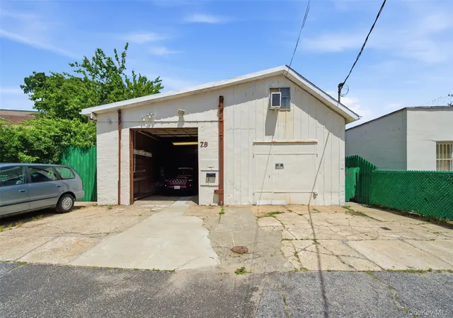 2nd image of 78 Auburn St, Babylon, NY 11757 | MLS# 1011715