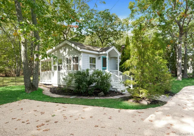 Single family home for sale at 420 Sigsbee Rd, Southold, NY 11952 | MLS# 1011722