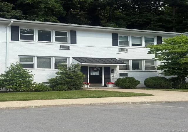 Homes for sale in Rye Town, NY | 27 Avon Cir #D, Rye Town, NY 10573 | MLS# 1011738