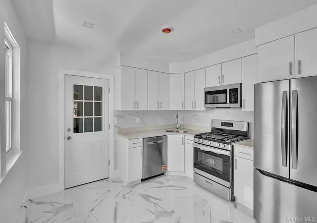5th image of 20 Lillian Ave, Hempstead, NY 11520 | MLS# 1011739
