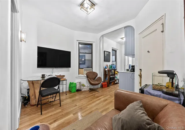 Listing Photo 4 - Condo for sale in building located at 228 W 17Th St, New York, NY 10011 - Unit #2A