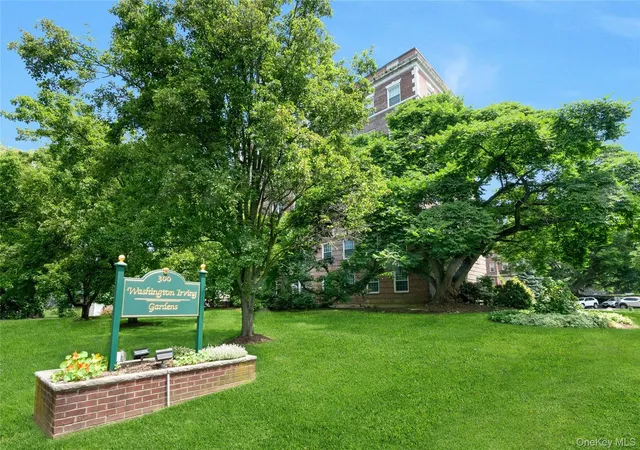 Homes for sale in Greenburgh, NY | 300 S Broadway #1 G, Greenburgh, NY 10591 | MLS# 1011779