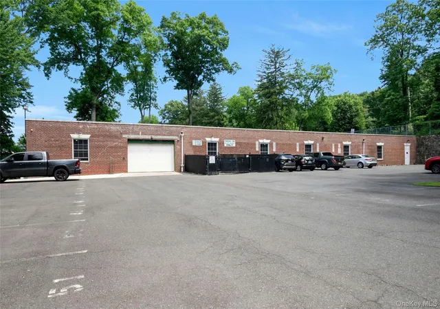 Homes for sale in Greenburgh, NY | 300 S Broadway, Greenburgh, NY 10522