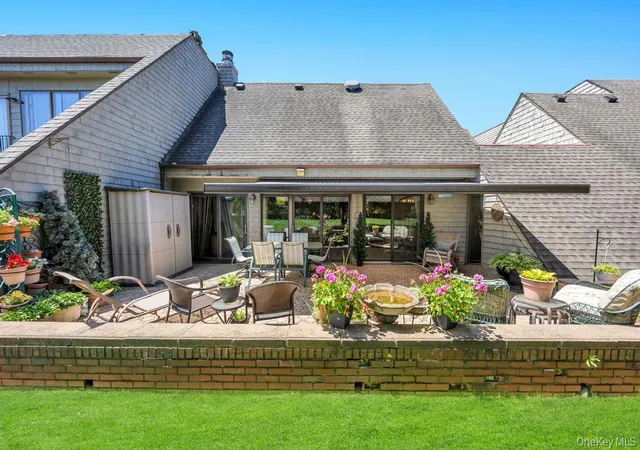 2nd image of 202 Captains Wy, Bay Shore, NY 11706 | MLS# 1011815