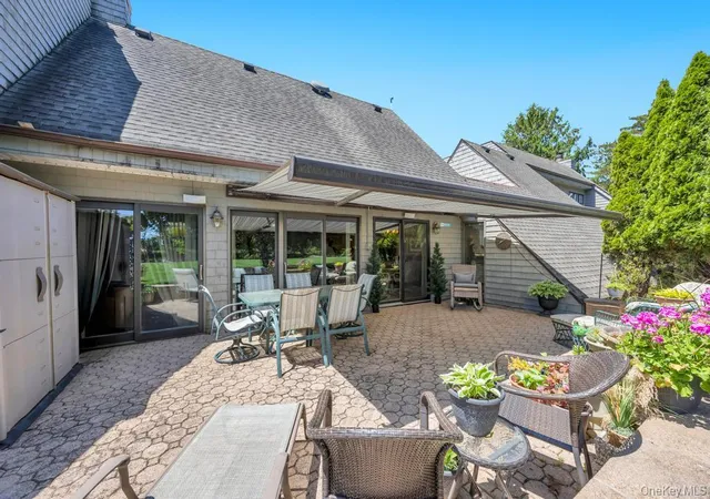 5th image of 202 Captains Wy, Bay Shore, NY 11706 | MLS# 1011815