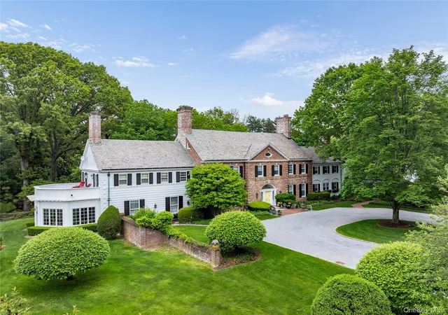 Photo 1 of Mansion for sale at 52 Piping Rock Rd, Oyster Bay, NY 11560 | MLS# 1011822 | Listing updated on 2026-08-20