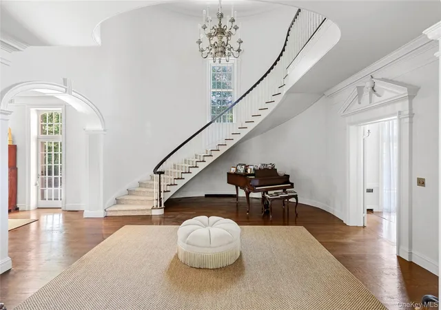 Photo 3 of Single family home for sale at 52 Piping Rock Rd, Oyster Bay, NY 11560 | MLS# 1011822 | Listing updated on 2026-08-20