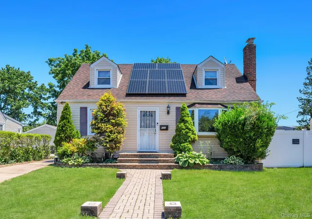 2nd image of 963 Ditmas Ave, Hempstead, NY 11553 | MLS# 1011832