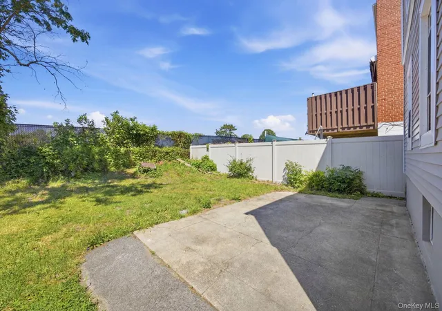Photo 3 of Multi family home for sale at 1127 Calhoun Ave, New York, NY 10465 | MLS# 1011839 | Listing updated on 2026-09-24