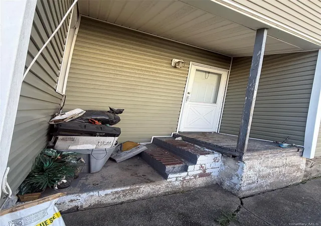 3rd image of 39 Pleasant Ave, Hempstead, NY 11575 | MLS# 1011849