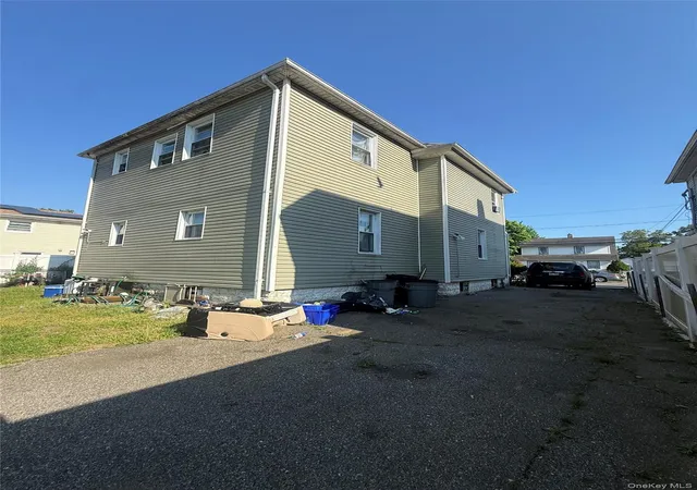 4th image of 39 Pleasant Ave, Hempstead, NY 11575 | MLS# 1011849