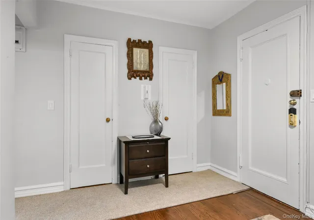 Photo 3 of Sale Pending at 21 N Chatsworth Ave #3C, Larchmont, NY 10538 | MLS# 1011868 | Listing updated on 2026-08-11
