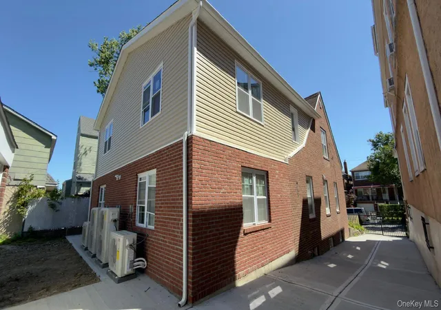 2nd image of 4077 Seton Ave, Bronx, NY 10466 | MLS# 1011886