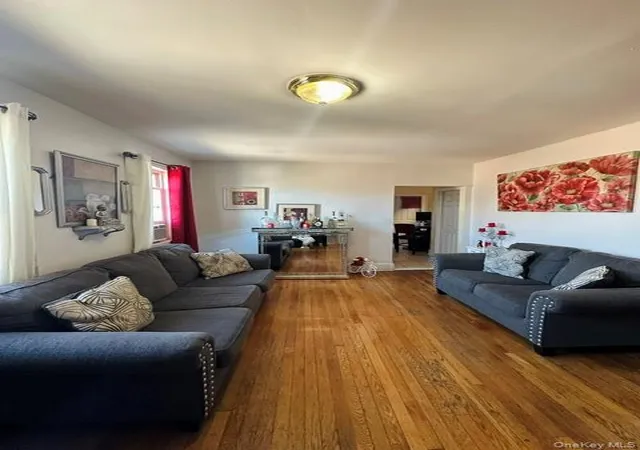 Photo 3 of Sale Pending at 2132 Edenwald Ave, New York, NY 10466 | MLS# 1011907 | Listing updated on 2026-07-28
