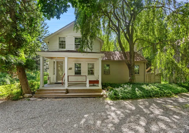 2nd image of 182 Smith Ridge Rd, Lewisboro, NY 10590 | MLS# 1011921