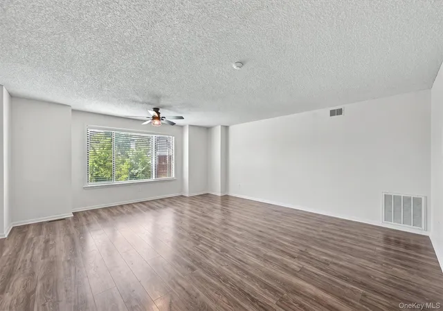 4th image of 6 Linda Ct, Nanuet, NY 10954 | MLS# 1011923