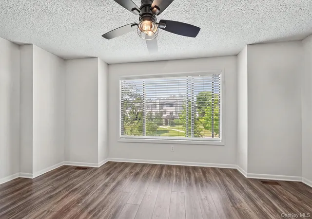 5th image of 6 Linda Ct, Nanuet, NY 10954 | MLS# 1011923