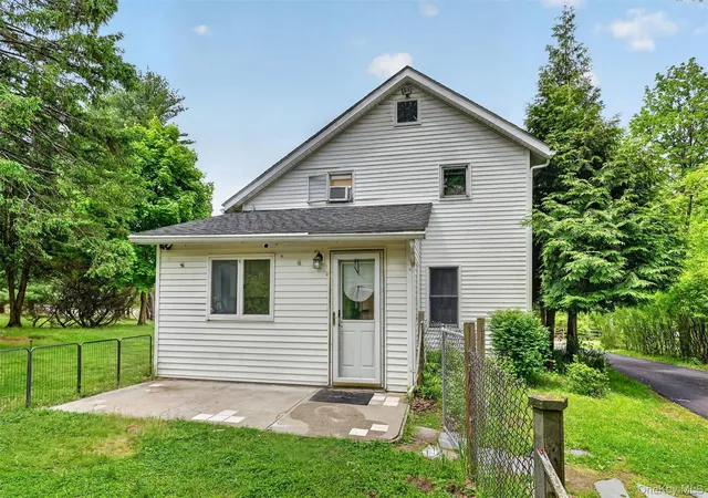 4th image of 414 Buena Vista Rd, New City, NY 10956 | MLS# 1011924