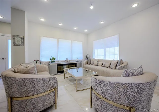 4th image of 345 Washington Ave, Cedarhurst, NY 11516 | MLS# 1011951