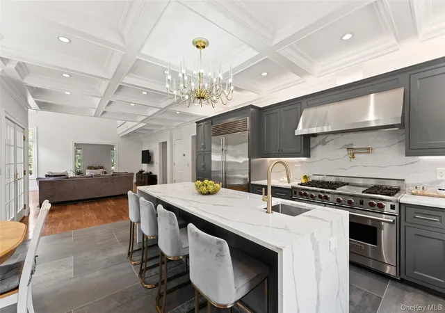 4th image of 1 Cambridge Ct, New Rochelle, NY 10804 | MLS# 1011952