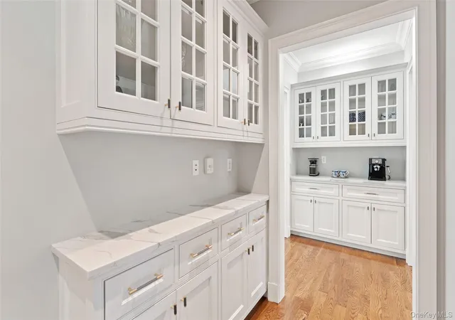5th image of 1 Cambridge Ct, New Rochelle, NY 10804 | MLS# 1011952
