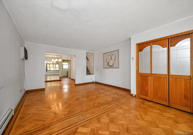 Homes for sale in New York, NY | 33-30 203Rd St, New York, NY 11361 | MLS# 1011973