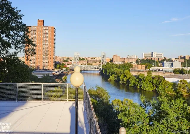 4th image of 2400 Johnson Ave #1K, New York, NY 10463 | MLS# 1011979